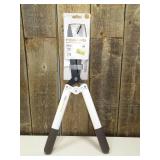 Fiskars 6' Lightweight Hedge Shear Fiskars 6' Lightweight Hedge Shear