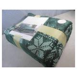 (EW2) Lenox 3-Piece King Size Quilt...