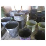 (EW3) Assorted Plastic Planters Ass...