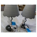 2 Room Essentials Table Lamps... 2 Room Essentials Table Lamps...