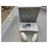 2 Heyday Wireless Headphones... 2 Heyday Wireless Headphones...