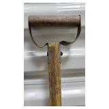 Shovels (Lot Of 4) - Mixed Snow/Yard Shovels With Wooden Handles Shovels (Lot Of 4) - Mixed Snow/Yard Shovels With Wooden Handles