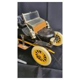 Aesthetic Classics Vodka Car Decanter 750ml - Distilled from Grain Aesthetic Classics Vodka Car Decanter 750ml - Distilled from Grain