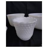 5-Piece White Ceramic Tableware Set - 2 Textured Hobnail Cups, 2 Mixing Bowls, 1 Cereal Bowl 5-Piece White Ceramic Tableware Set - 2 Textured Hobnail Cups, 2 Mixing Bowls, 1 Cereal Bowl