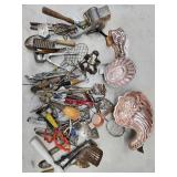 Copper Bakeware & Vintage Kitchen Gadgets - Cookie Cutters, Ladles, Sifters Copper Bakeware & Vintage Kitchen Gadgets - Cookie Cutters, Ladles, Sifters