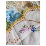 Vintage Embroidered Linen & Lace Textiles Collection - Floral & Crochet Details Vintage Embroidered Linen & Lace Textiles Collection - Floral & Crochet Details