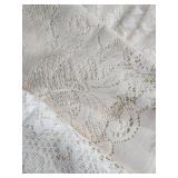 Assorted Vintage Lace Table Linens & Linen Napkins - Tablecloths & Placemats Assorted Vintage Lace Table Linens & Linen Napkins - Tablecloths & Placemats