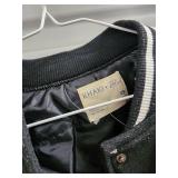 Assorted Chicago Sports Team Apparel - Hoodies & Tees (Lot of 8) Assorted Chicago Sports Team Apparel - Hoodies & Tees (Lot of 8)