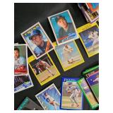Topps Vintage Baseball Cards Collection - Assorted 1980s/1990s Topps Vintage Baseball Cards Collection - Assorted 1980s/1990s