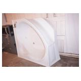 Corner Jacuzzi Tub 55'x 55'x 21' tall