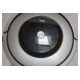 iRobot Roomba Vacuum. w/docking charging station