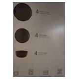 NEW Stoneware Dinnerware Set. 12 Pieces