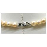Pearl Necklaces & Bracelet Set Pearl Necklaces & Bracelet Set