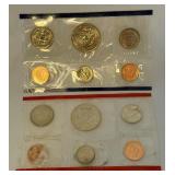 1989 P/D Uncirculated US Mint set OGP - cello wrap only, with fire damage