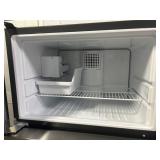 GE 16.6-cu ft Top-Freezer Refrigerator with Ice Maker (Stainless Steel) ENERGY STAR- Model # GIE17GSNRSS MSRP $1,009
