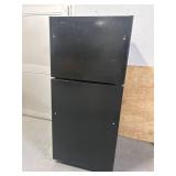 GE 19.1-cu ft Top-Freezer Refrigerator (Black) ENERGY STAR Model # GTE19JTNRBB MSRP $1,079