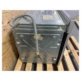 Frigidaire Gallery 30-in Single Electric Wall Oven with Air Fry True Convection and Self-cleaning (Fingerprint Resistant Stainless Steel) Model # GCWS3067AF MSRP $2,599