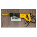 LL - DeWalt DWE304 1-1/8-in Stroke Reciprocating Saw LL - DeWalt DWE304 1-1/8-in Stroke Reciprocating Saw