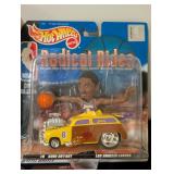 LL - Kobe Bryant Lakers Figures (Lot of 5) LL - Kobe Bryant Lakers Figures (Lot of 5)