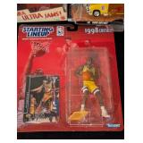 LL - Kobe Bryant Lakers Figures (Lot of 5) LL - Kobe Bryant Lakers Figures (Lot of 5)