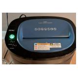 UL - Royal 1216 12-Sheet Crosscut Shredder UL - Royal 1216 12-Sheet Crosscut Shredder