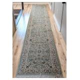 UL - Wool Runner Rug - 16 ft 7 in x 31 in - Light Wear UL - Wool Runner Rug - 16 ft 7 in x 31 in - Light Wear
