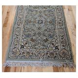 UL - Wool Runner Rug - 16 ft 7 in x 31 in - Light Wear UL - Wool Runner Rug - 16 ft 7 in x 31 in - Light Wear