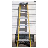 G - Werner 6 ft Fiberglass Ladder - 225 lb Capacity, Non-Conductive G - Werner 6 ft Fiberglass Ladder - 225 lb Capacity, Non-Conductive