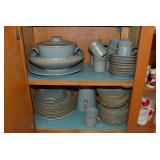 Stoneware dishes with extra pcs... Stoneware dishes with extra pcs...