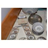 Baking molds and pastry tins... Baking molds and pastry tins...