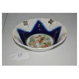 Cobalt blue porcelain bowl with sce... Cobalt blue porcelain bowl with sce...