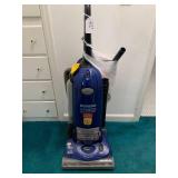 Eureka vacuum cleaner with extra ba... Eureka vacuum cleaner with extra ba...