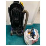 Eureka vacuum cleaner with extra ba... Eureka vacuum cleaner with extra ba...