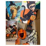 Halloween decorations with novelty ... Halloween decorations with novelty ...