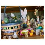 Assorted Easter decorations, some v... Assorted Easter decorations, some v...