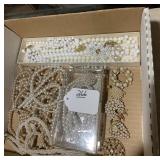 Pearl-like necklaces, bracelets and... Pearl-like necklaces, bracelets and...