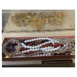 Glass beads, watches, trinket boxes... Glass beads, watches, trinket boxes...