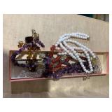 Glass beads, watches, trinket boxes... Glass beads, watches, trinket boxes...