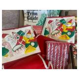 3 boxes of Vintage Christmas - plas... 3 boxes of Vintage Christmas - plas...