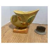 Roseville Pottery vase with flower ... Roseville Pottery vase with flower ...