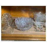 Assorted clear cut glassware and ot... Assorted clear cut glassware and ot...