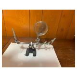 Third hand tool with magnifying gla... Third hand tool with magnifying gla...