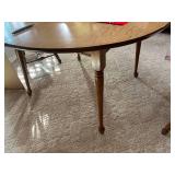 Table, 2 chairs, 2 leaves... Table, 2 chairs, 2 leaves...