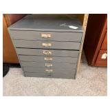 Metal cabinet with drawers, approx.... Metal cabinet with drawers, approx....