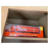 (3) Do-It-Best model trucks, all ne... (3) Do-It-Best model trucks, all ne...