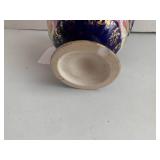 Porcelain vase with cobalt blue... Porcelain vase with cobalt blue...