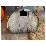 Toy barn with metal roof... Toy barn with metal roof...