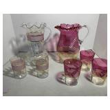 Ruffled pitchers, pink and cranberr... Ruffled pitchers, pink and cranberr...