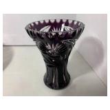 (2) Amethyst pcs. Bowl and vase... (2) Amethyst pcs. Bowl and vase...