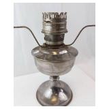 Aladdin 25 Kerosene Table Lamp - Vintage Metal Oil Lamp with Crown Burner